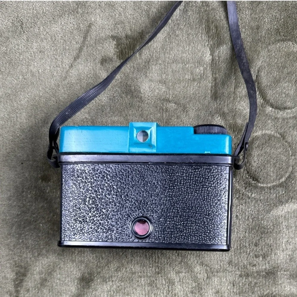 Vintage Banner W20A 120 Film Camera Hong Kong Diana Clone Toy Camera Retro